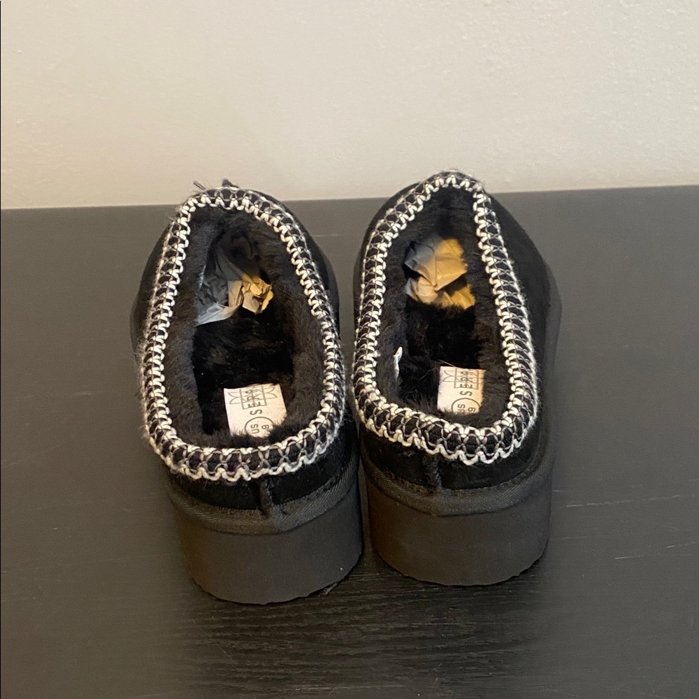 Clogs - Picture 4 of 11